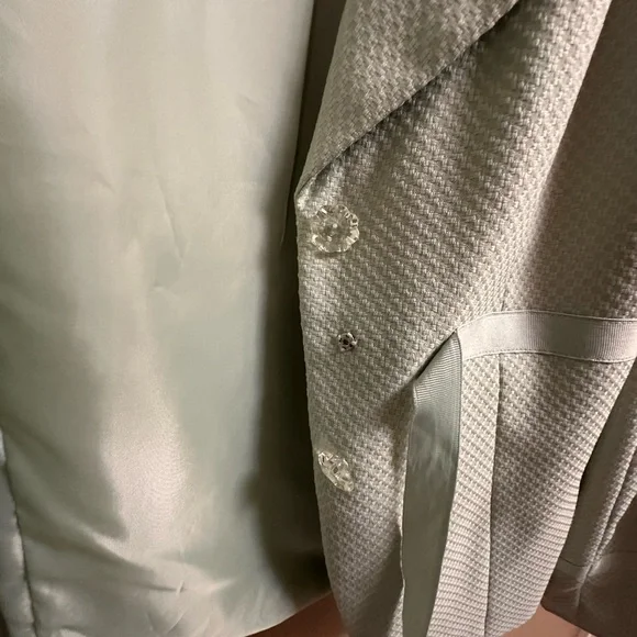 UNIQUE Blacker by Stanley Blacker Light Sage Skirt Suit Set - Picture 5 of 15